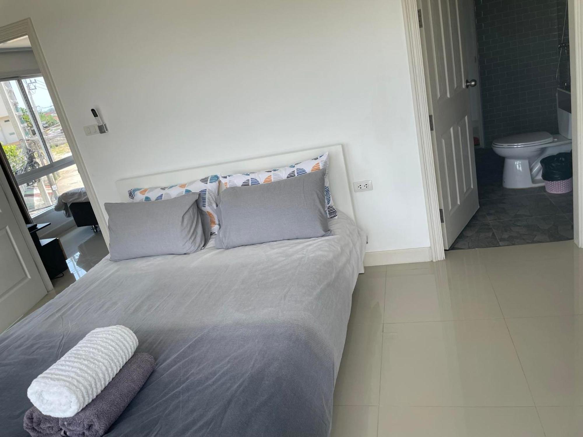 Bangsaray Beach Resort Bang Sare Exterior foto